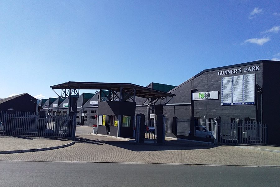 Warehouse to rent in Epping